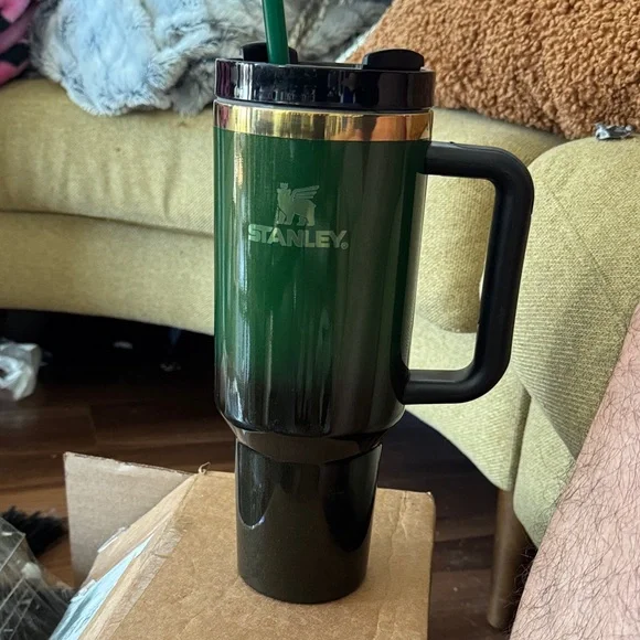 Stanley Green and Black Insulated Mug - Picture 1 of 1